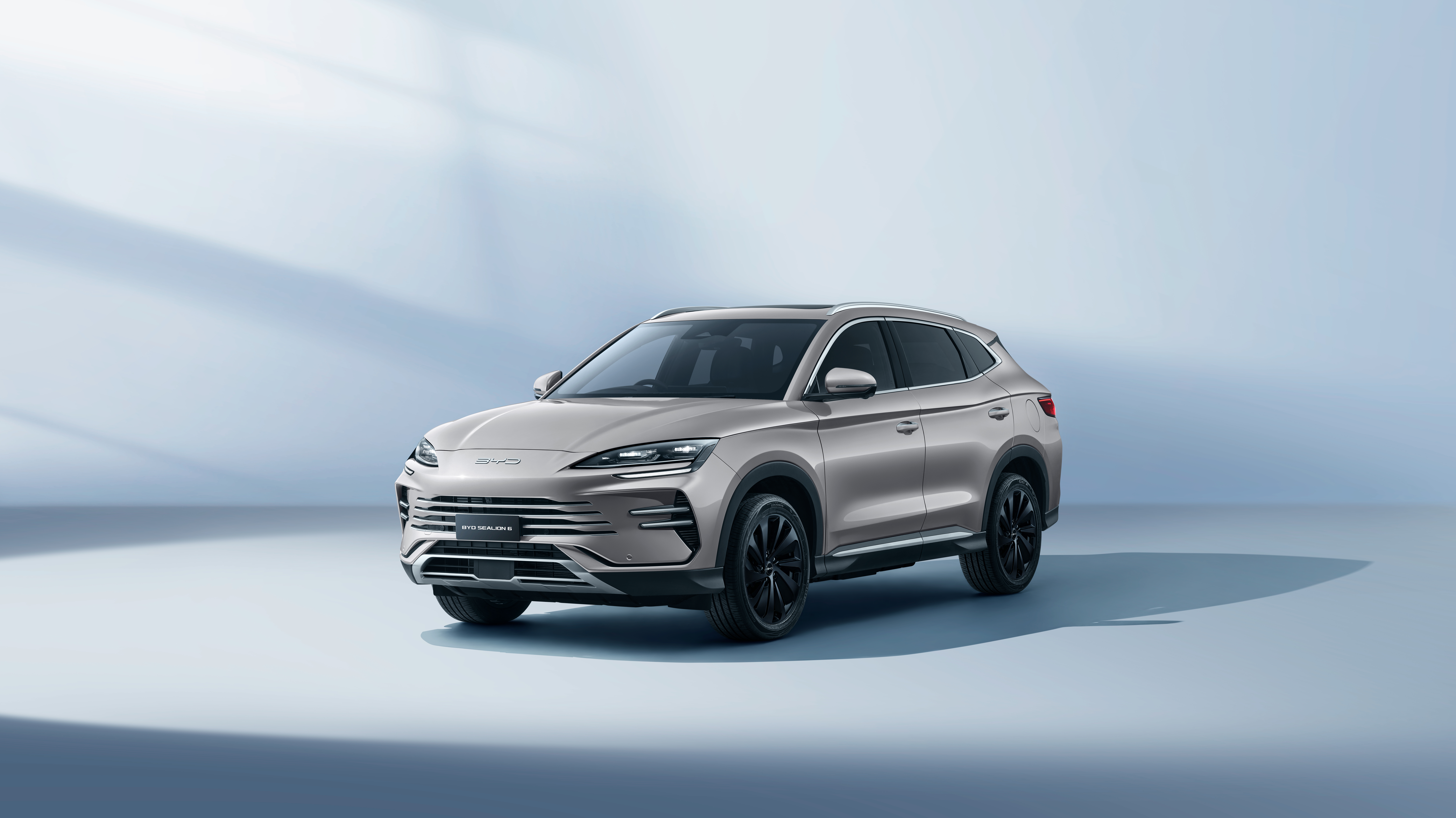 BYD SEALION 6